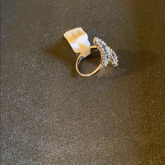 Ring - Picture 2 of 3
